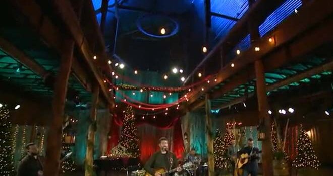 VIDEO (AUDIO) – Silent Night, Holy Night – Josh Turner
