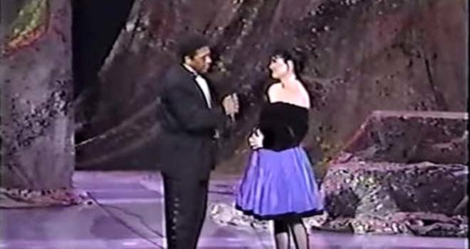 (AUDIO) – “Don’t Know Much” by Linda Ronstadt & Aaron Neville.